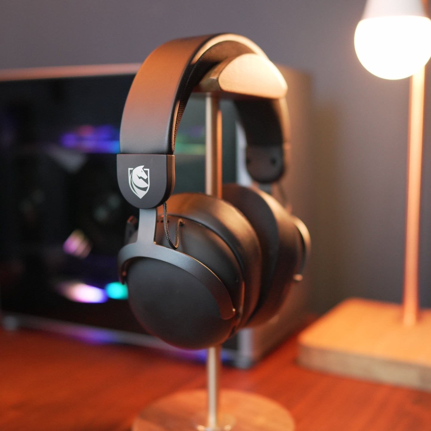Steed Valkyrie Wireless Low-Latency Gaming Headset