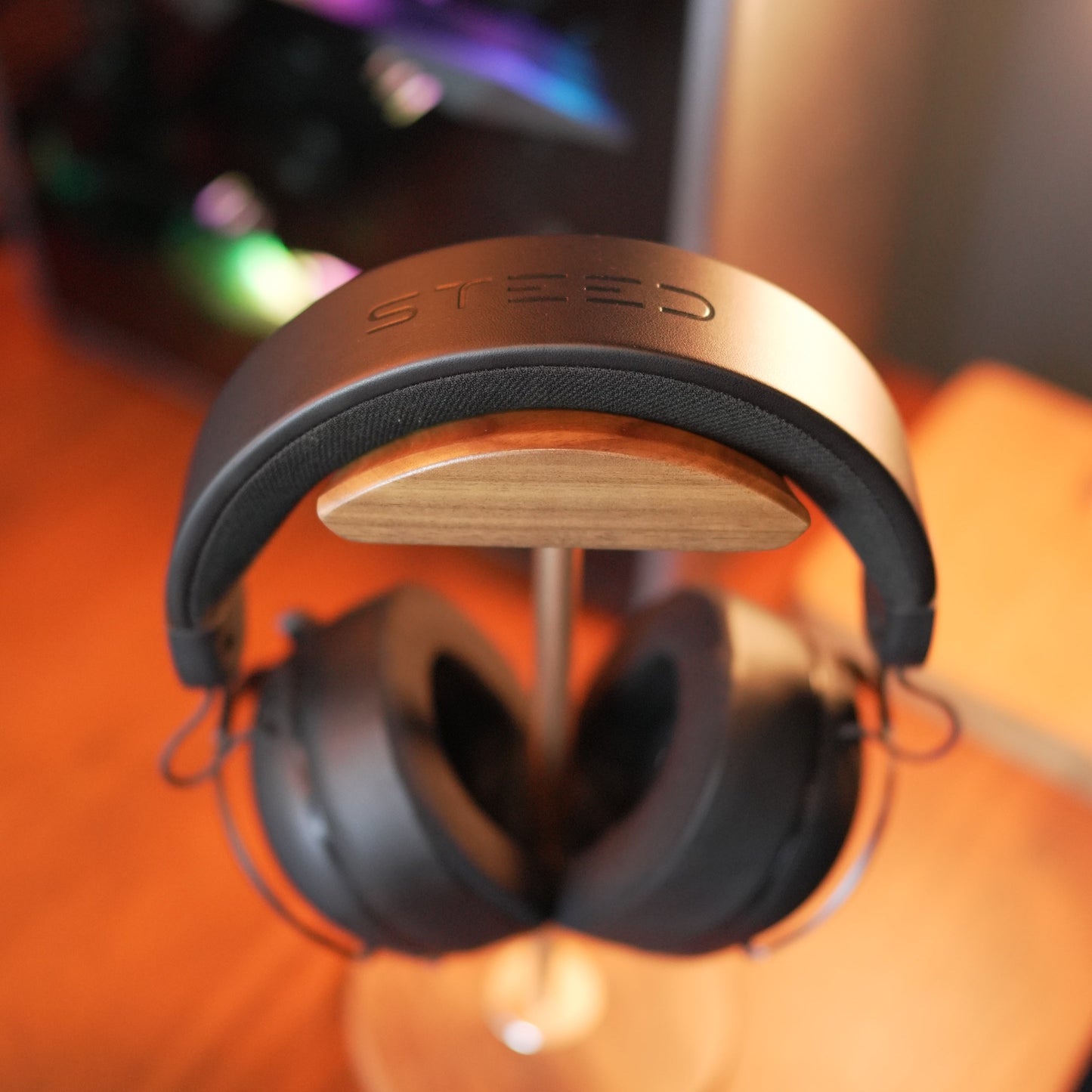 Steed Valkyrie Wireless Low-Latency Gaming Headset