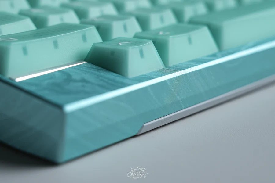 Wuque Studios DK1-60% - Cyan Glaze