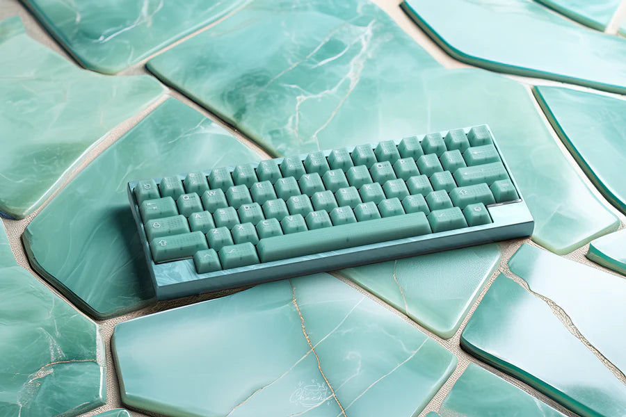 Wuque Studios DK1-60% - Cyan Glaze