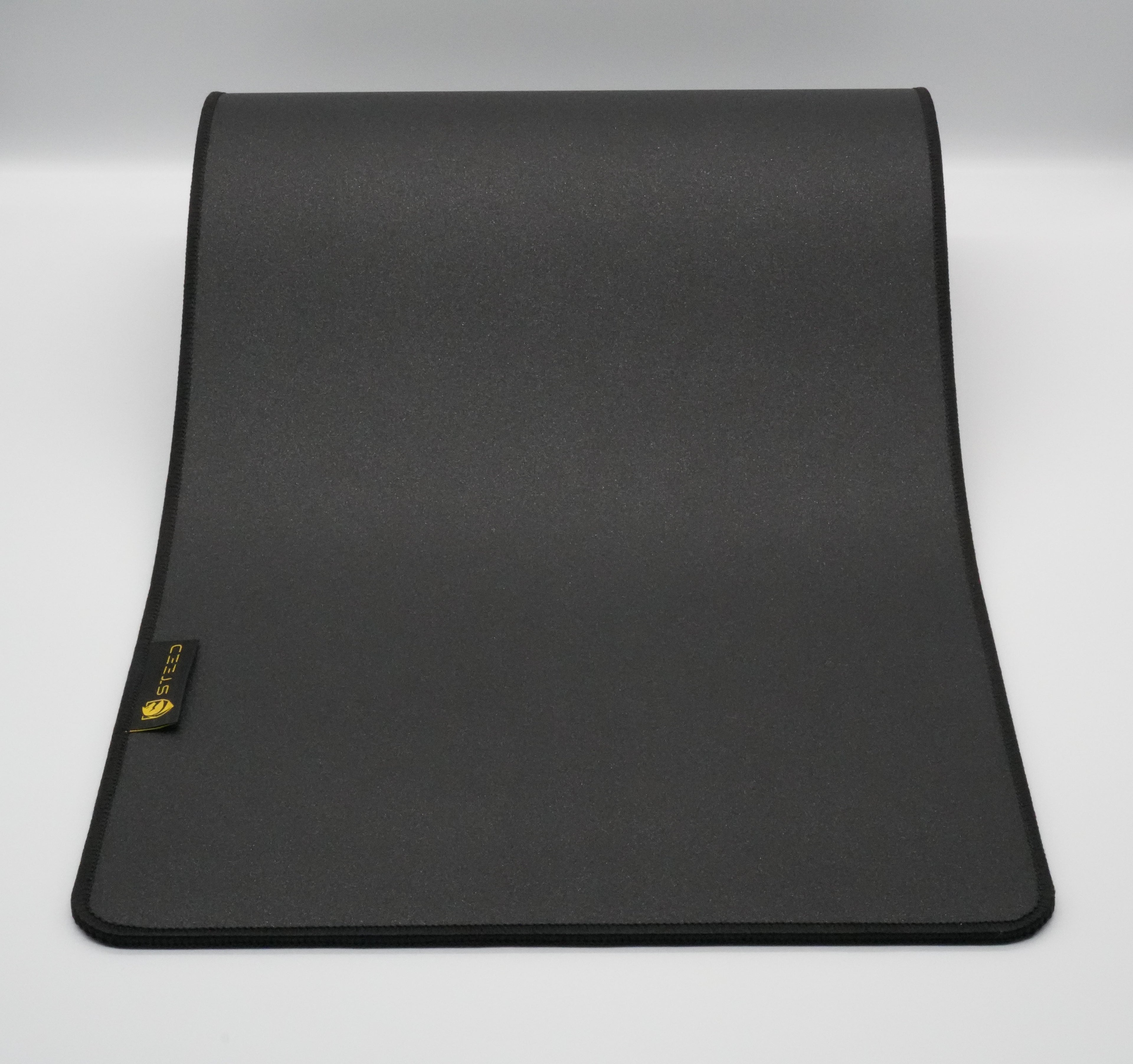 Steed CANTER Mid-Hard Surface Speed Desk Mat XXL