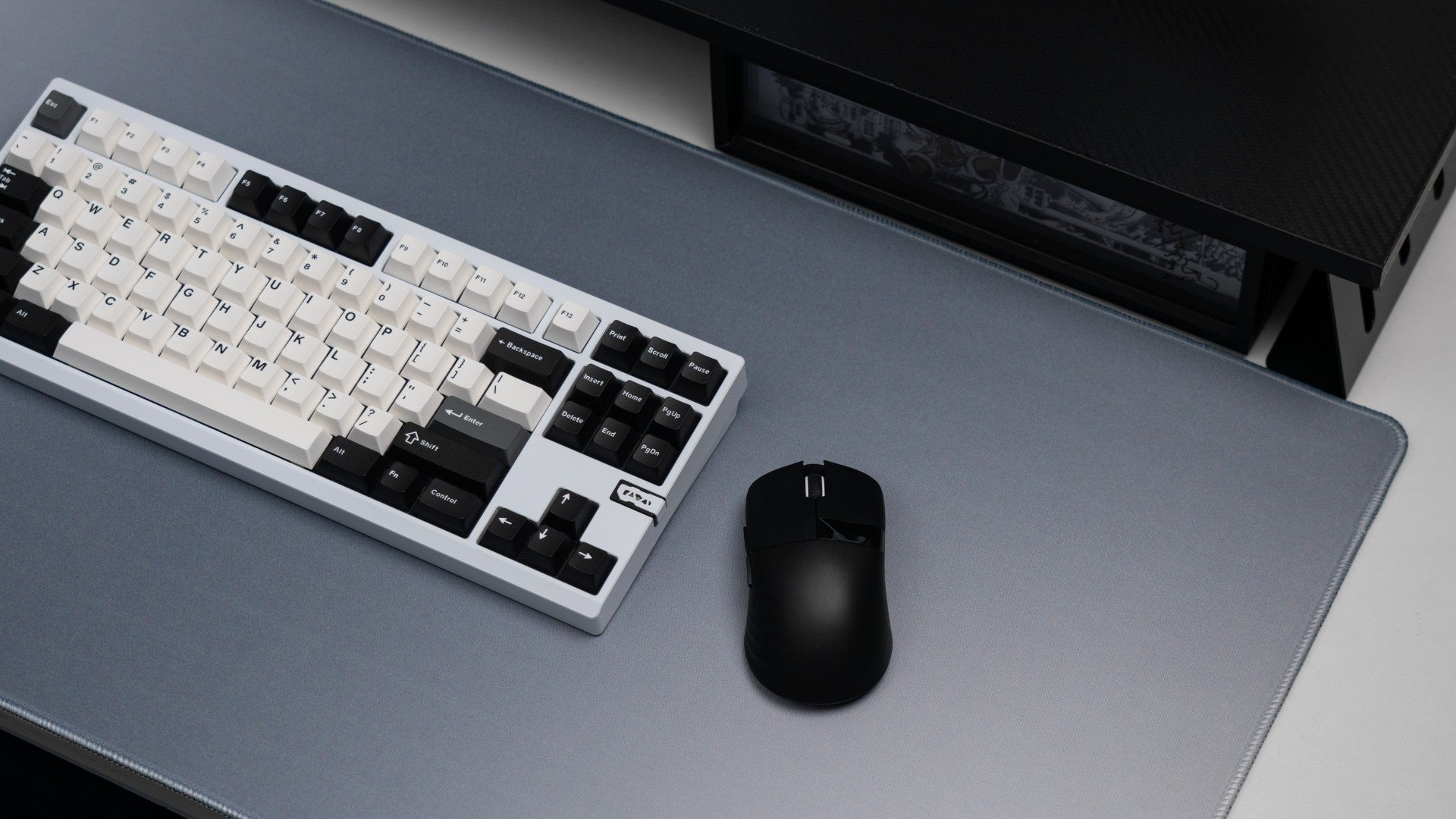 Chilkey Glacier LW 8K Mouse