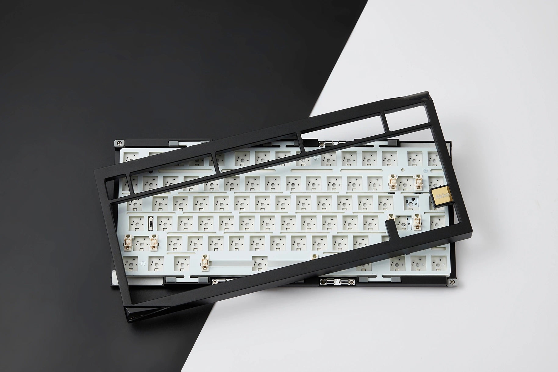 Akko Mineral 01 - Barebones